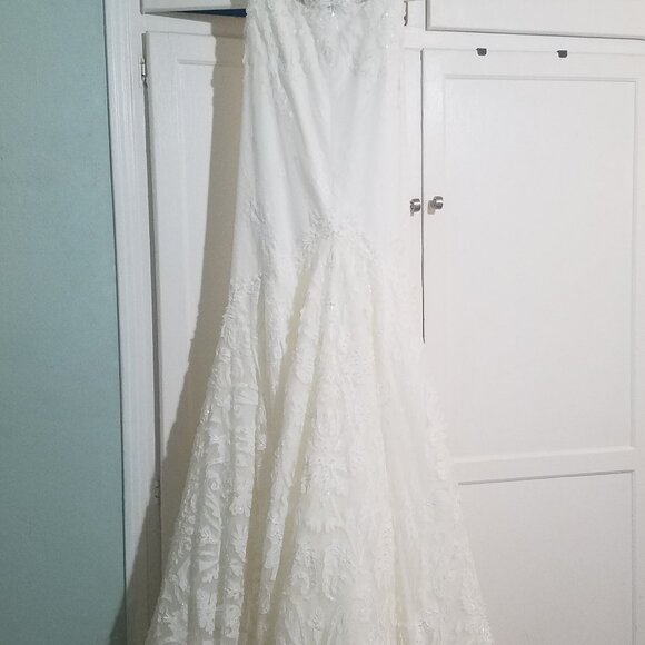Inbal Dror 15-16 Wedding dress Ivory size 12 unaltered - Picture 2 of 8